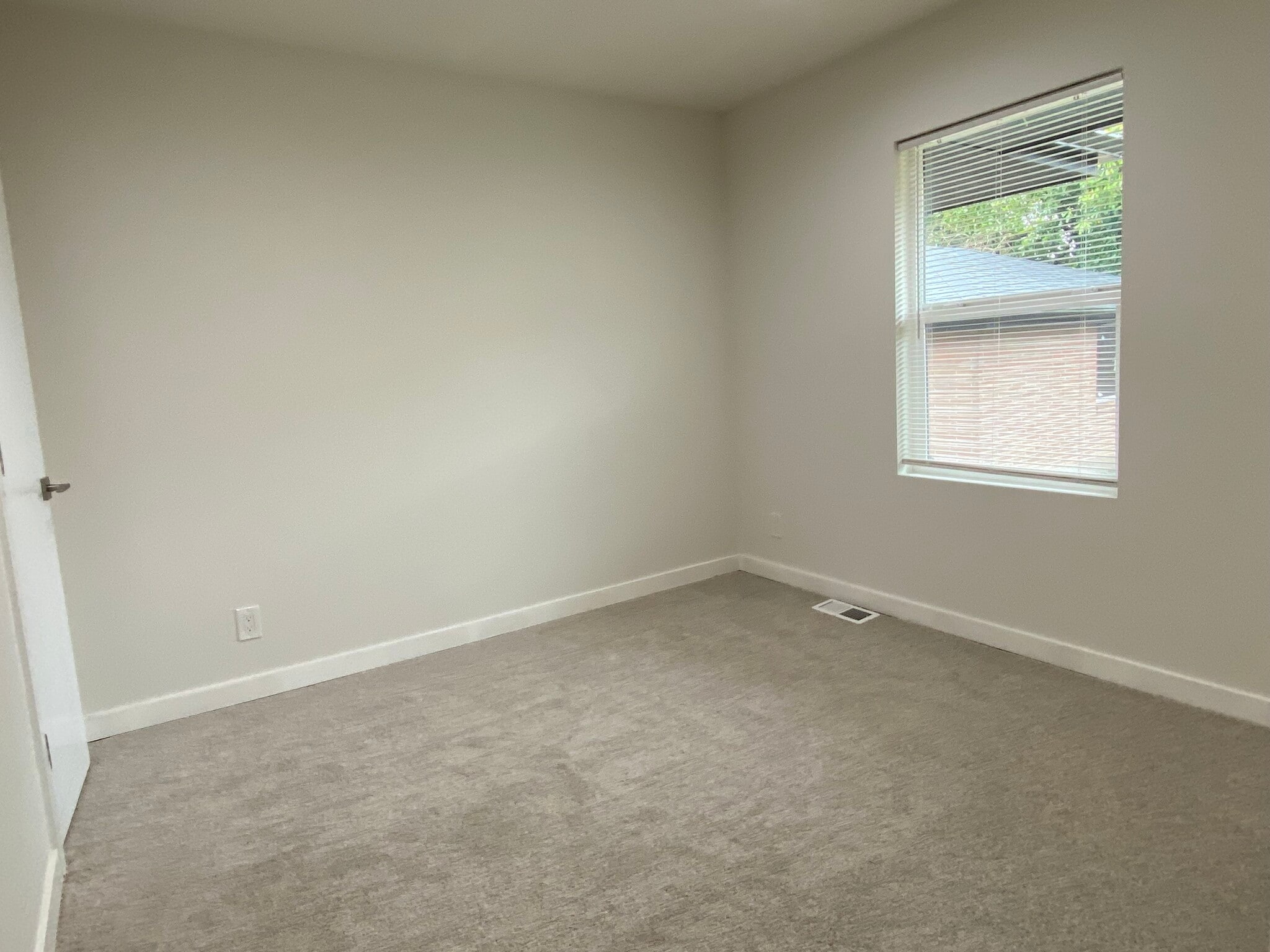 Building Photo - 10448 2nd Ave SW