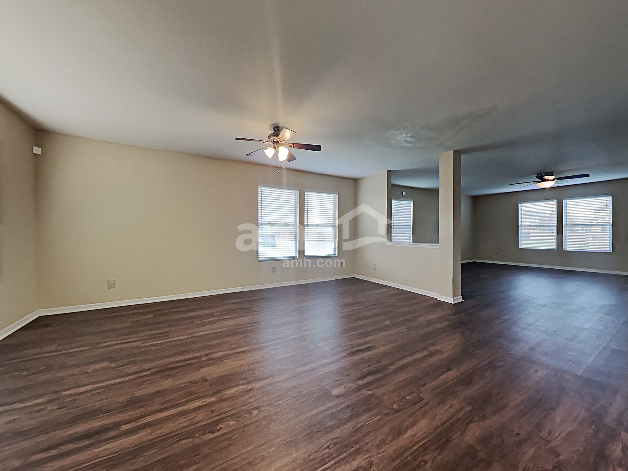 Building Photo - 3118 Hurst St