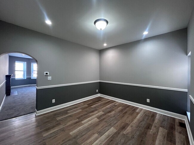 Building Photo - Baltimore - 4 Bedrooms and 2.5 baths Available!