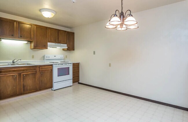 Building Photo - Oakridge Apartments