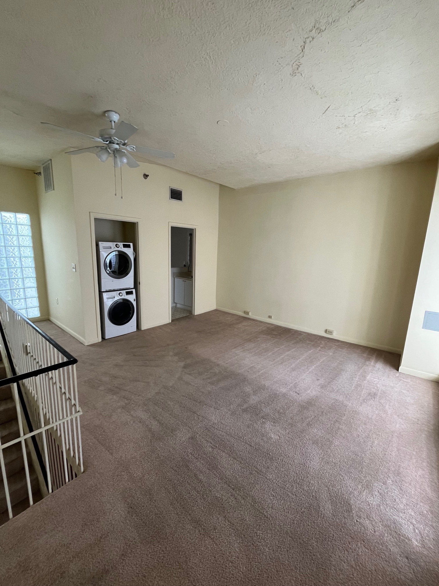 Building Photo - 907 Caroline St