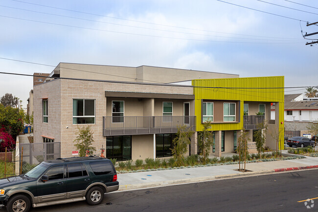 Building Photo - Stanford Ave Apartments