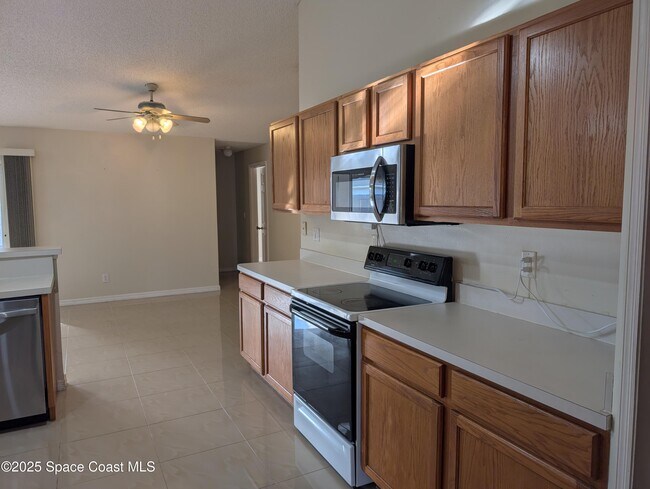 Building Photo - 6130 Meghan Dr