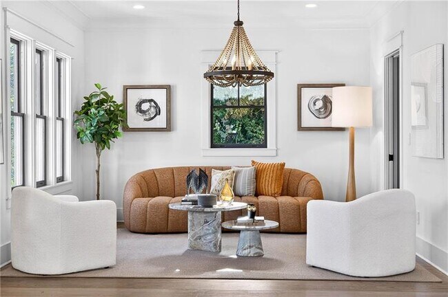 Building Photo - 636 Kennesaw Ave NE