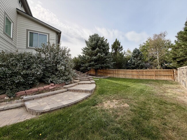 Building Photo - 653 Millet Cir