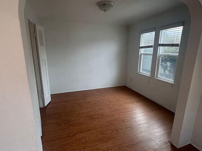 Building Photo - Kansas Street Duplex