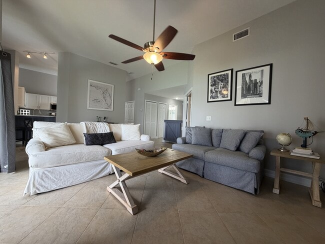 Building Photo - 2571 Citrus Lake Dr