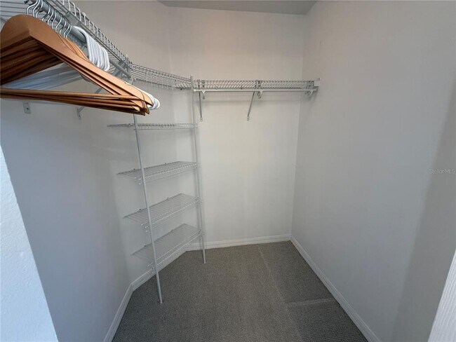 Building Photo - 2 Upland Pl