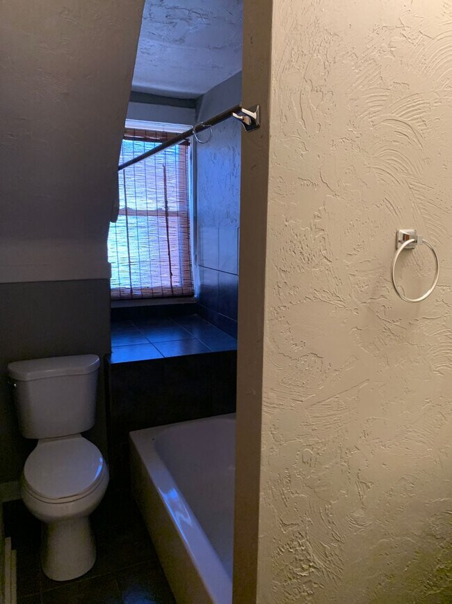 Building Photo - 6829 McPherson Blvd