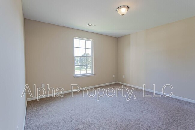 Building Photo - 500 Rudd Rd