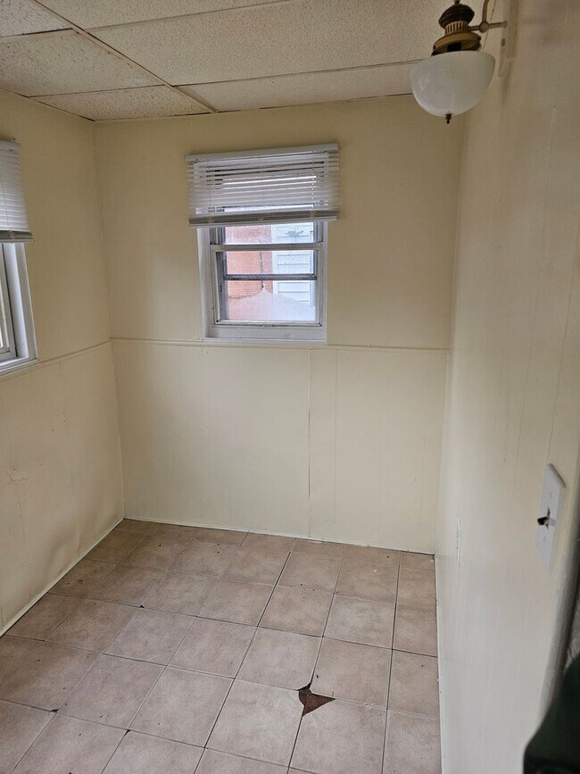 Building Photo - 4415 Nebraska Ave