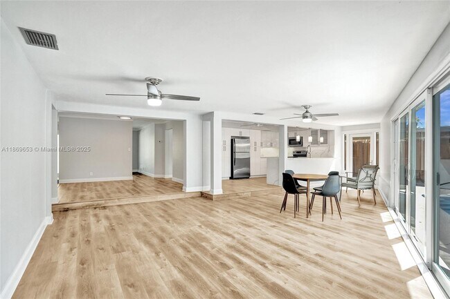 Building Photo - 2031 NE 62nd St