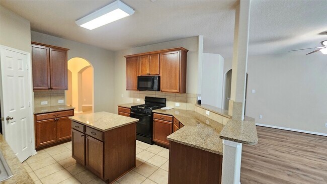 Building Photo - 1219 Pecos Pass Dr