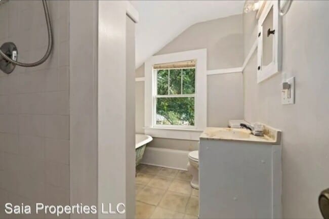 Building Photo - Kenan Street