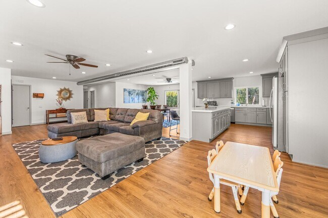 Building Photo - 1558 Wakefield Ave