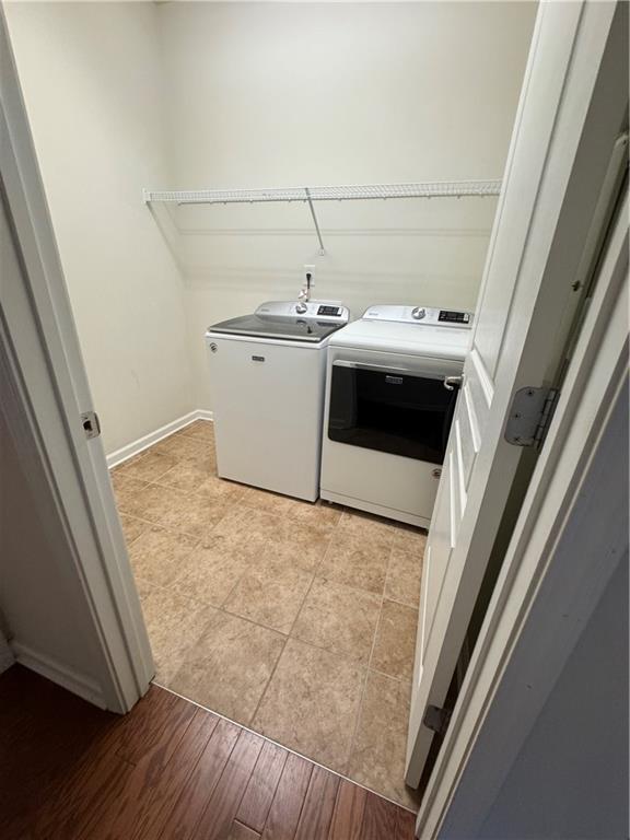 Building Photo - 2875 Goldfinch Cir