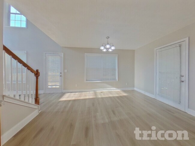 Building Photo - 249 Indian Lake Trail