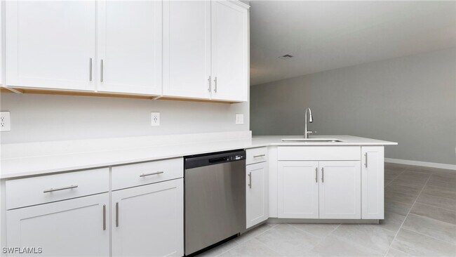 Building Photo - 19564 Hinkley Dr