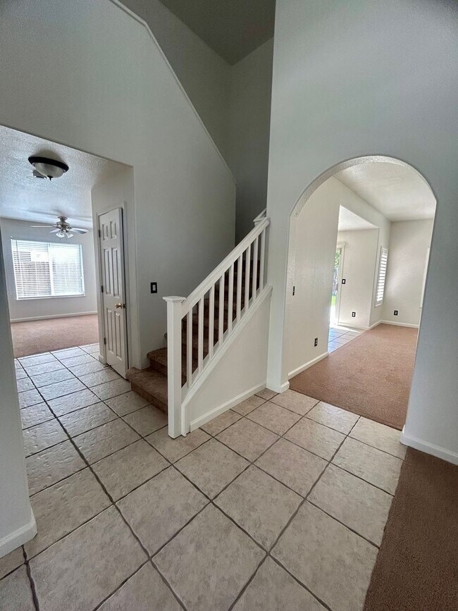 Building Photo - Great Home in a Wonderful Neighborhood in Tracy