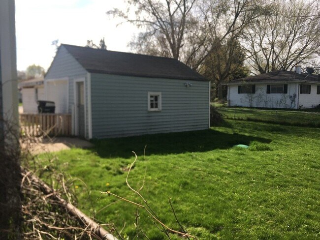 Building Photo - 17668 IN-23