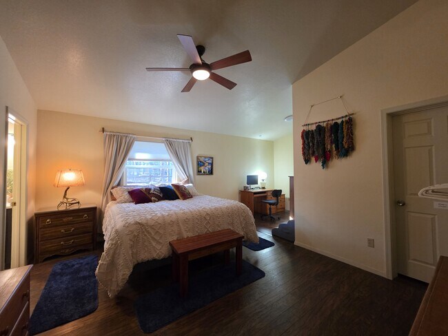 Building Photo - 7507 Tall Pine Dr