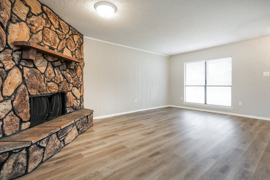 Building Photo - 6628 Brookdale Dr