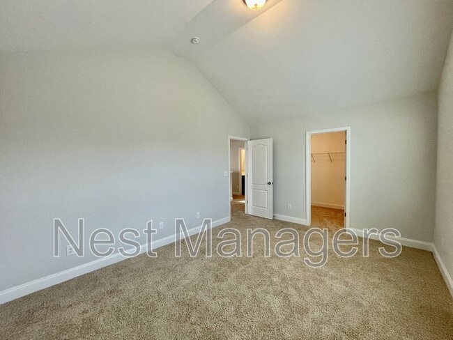 Building Photo - 155 Cromwell Ct