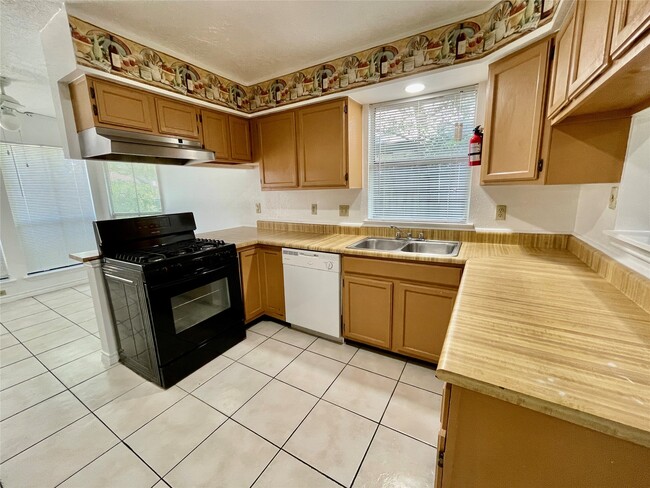 Building Photo - 7014 Caladero Dr