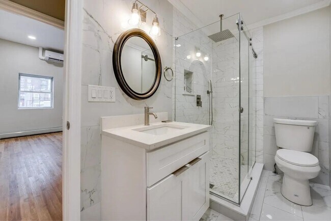 Building Photo - 3302 Palisade Ave