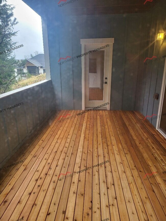 Building Photo - STATUS: AVAILABLE | R55 | $2495