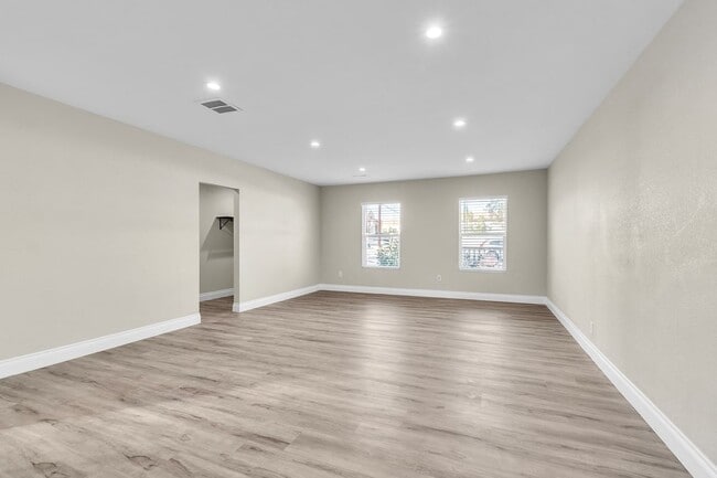 Building Photo - 6845 Coley Ave