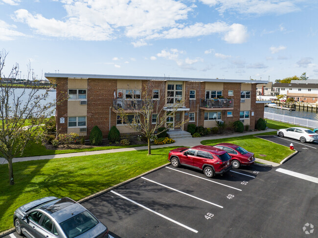 Building Photo - Ocean Harbor Club Apartments