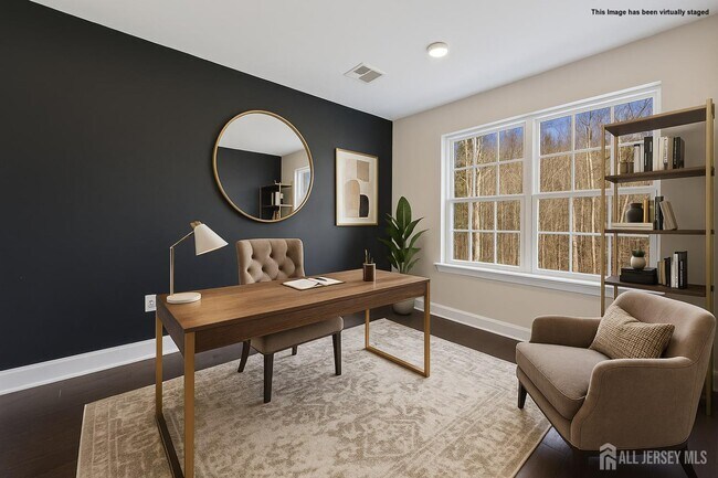 Building Photo - 1901 Swales Ct