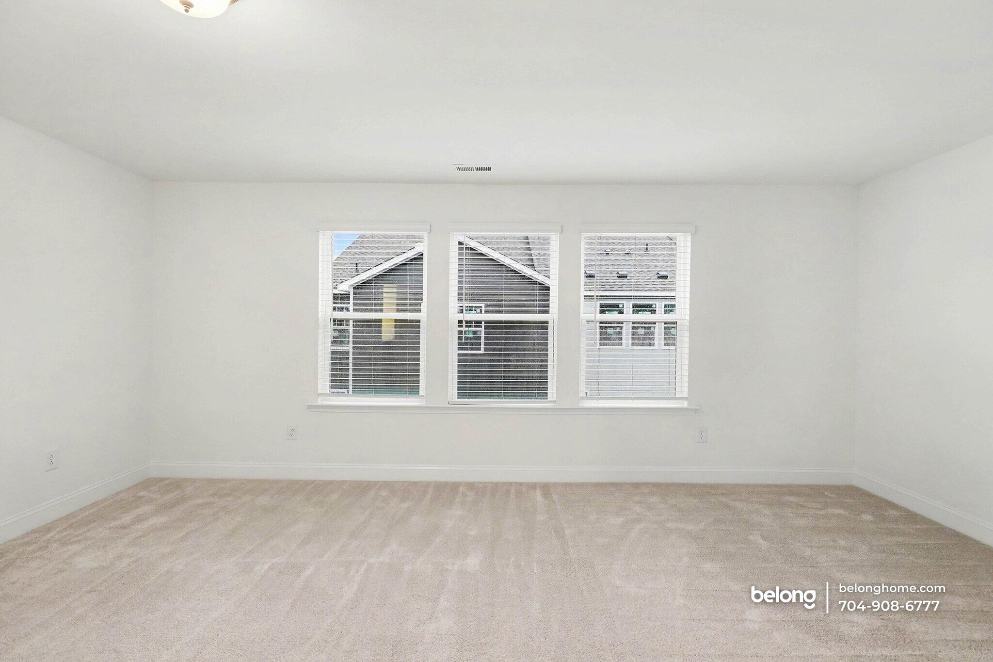 Building Photo - 2911 Herringbone Rd