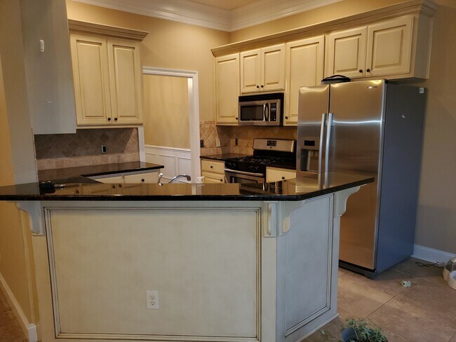 Building Photo - 9737 Faversham Ct