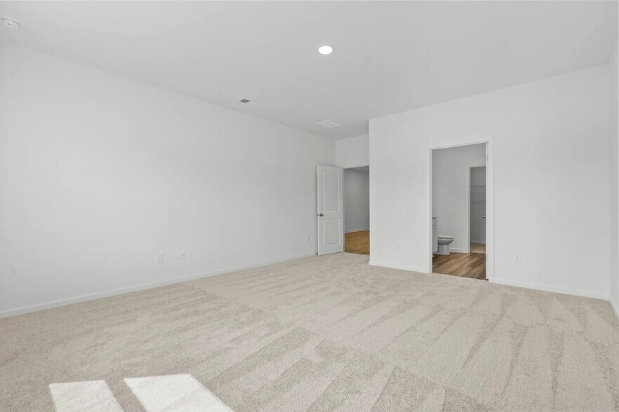 Building Photo - 1305 Morris Lp