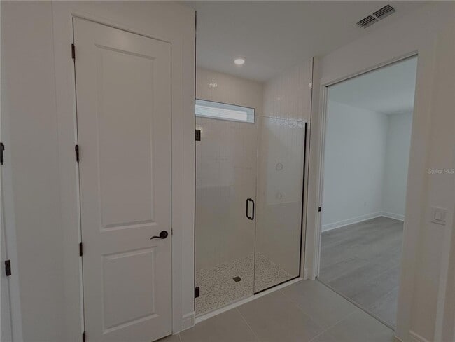 Building Photo - 6360 SW 82nd Pl