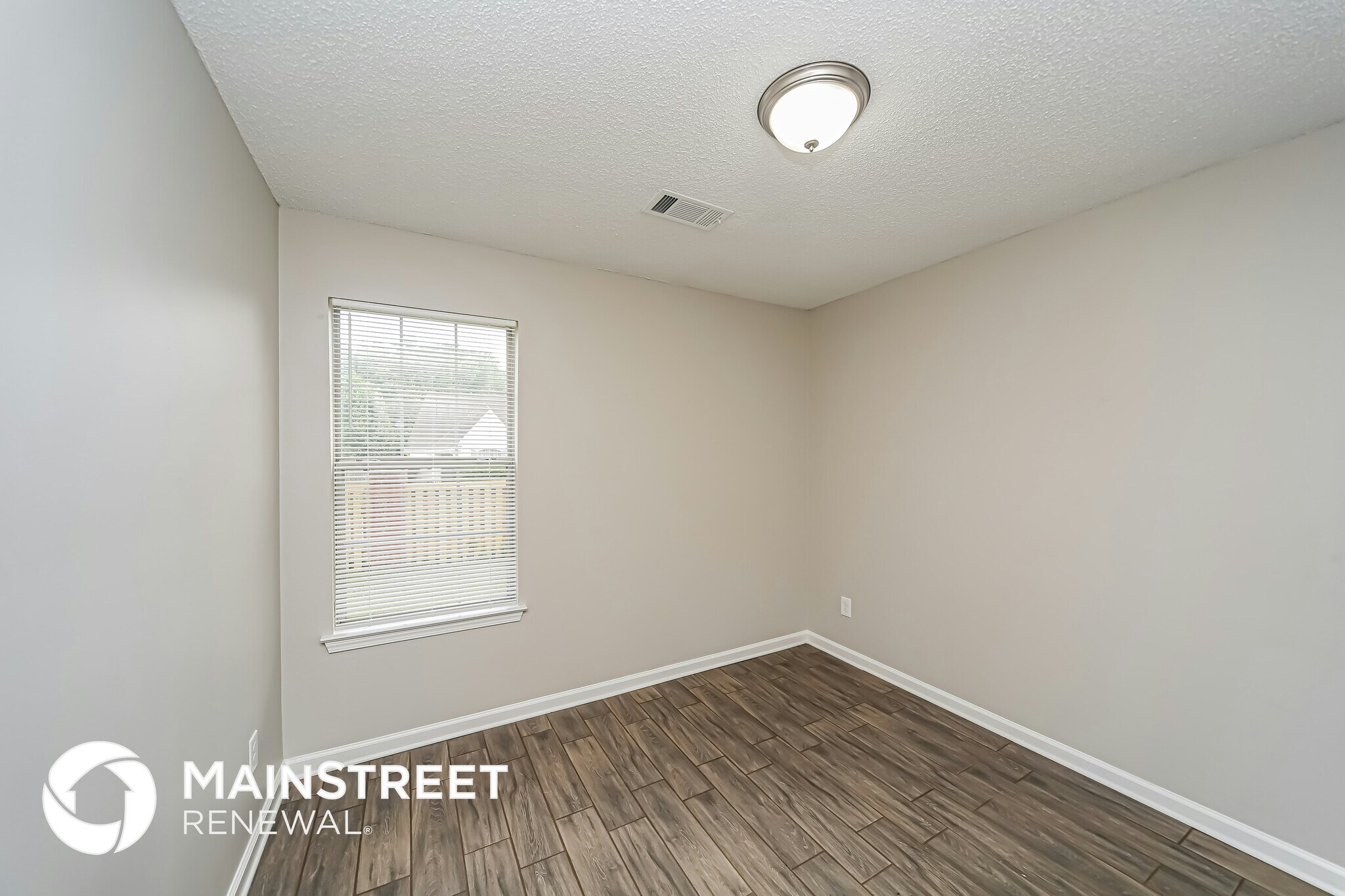 Building Photo - 1048 Cross Wood Ln