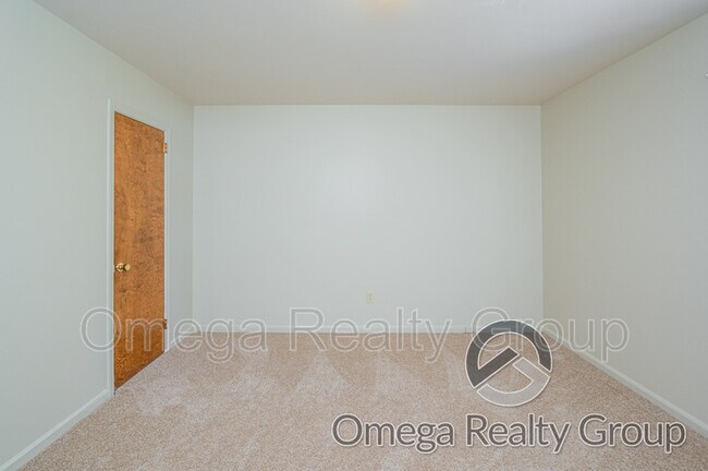 Building Photo - 2020 High School Rd