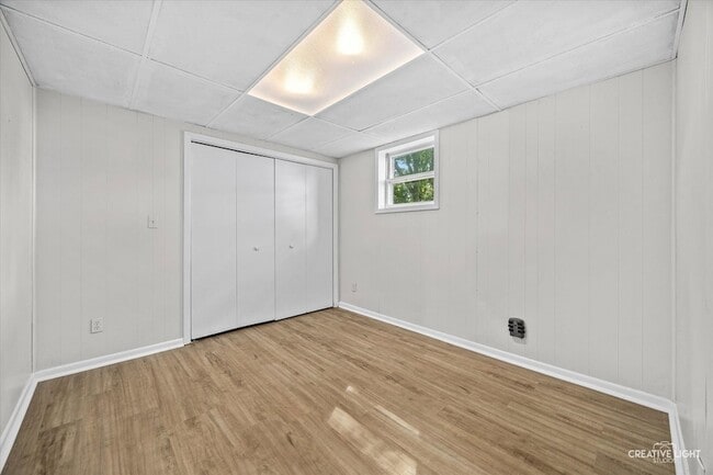 Building Photo - 8N486 Thomas Rd