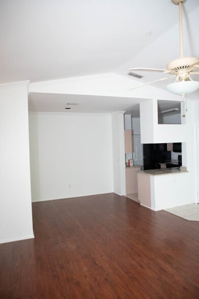 Building Photo - 140 Veracruz Dr