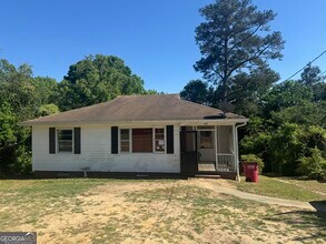 Building Photo - 2117 Knightsbridge Rd
