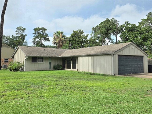 Building Photo - 1763 Maux Dr