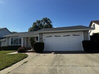 Building Photo - 3221 San Carlos Way