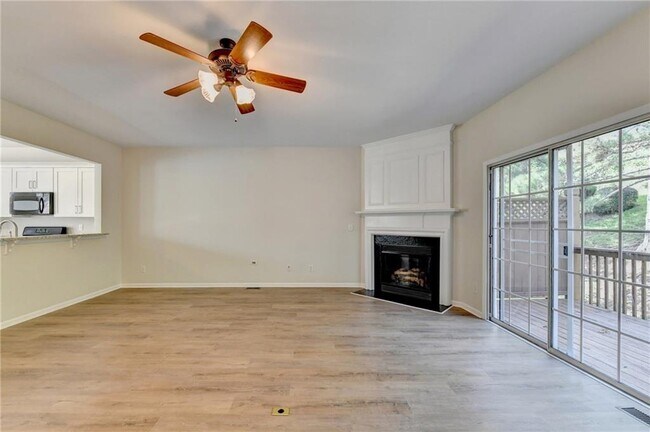 Building Photo - 2026 Merrimont Way
