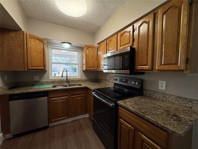Building Photo - 310 Longwood Dr
