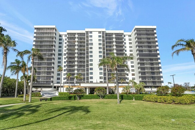 Building Photo - 3420 S Ocean Blvd