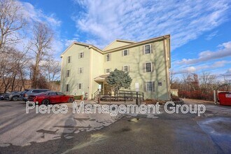 Building Photo - 843 Mammoth Rd