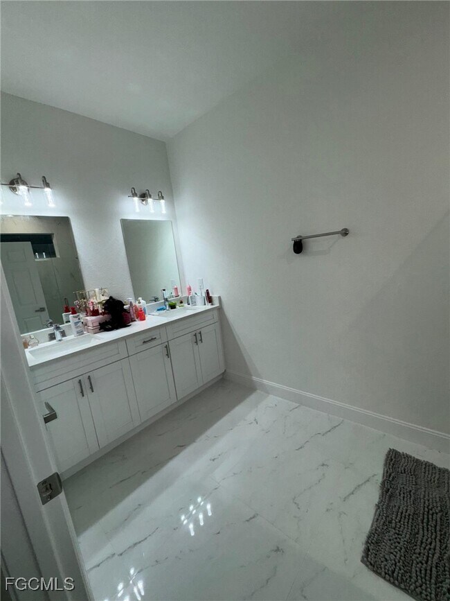 Building Photo - 4607 June Ave N