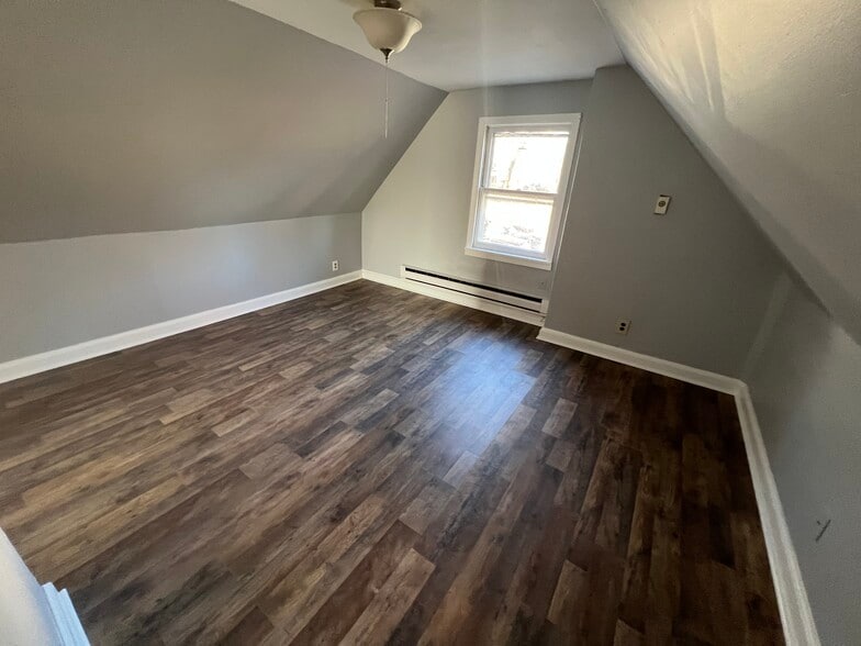 Building Photo - 26 Highland Ln